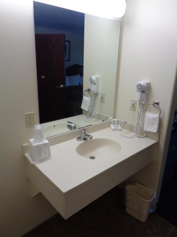 Fairgrounds Inn Du Quoin المظهر الخارجي الصورة