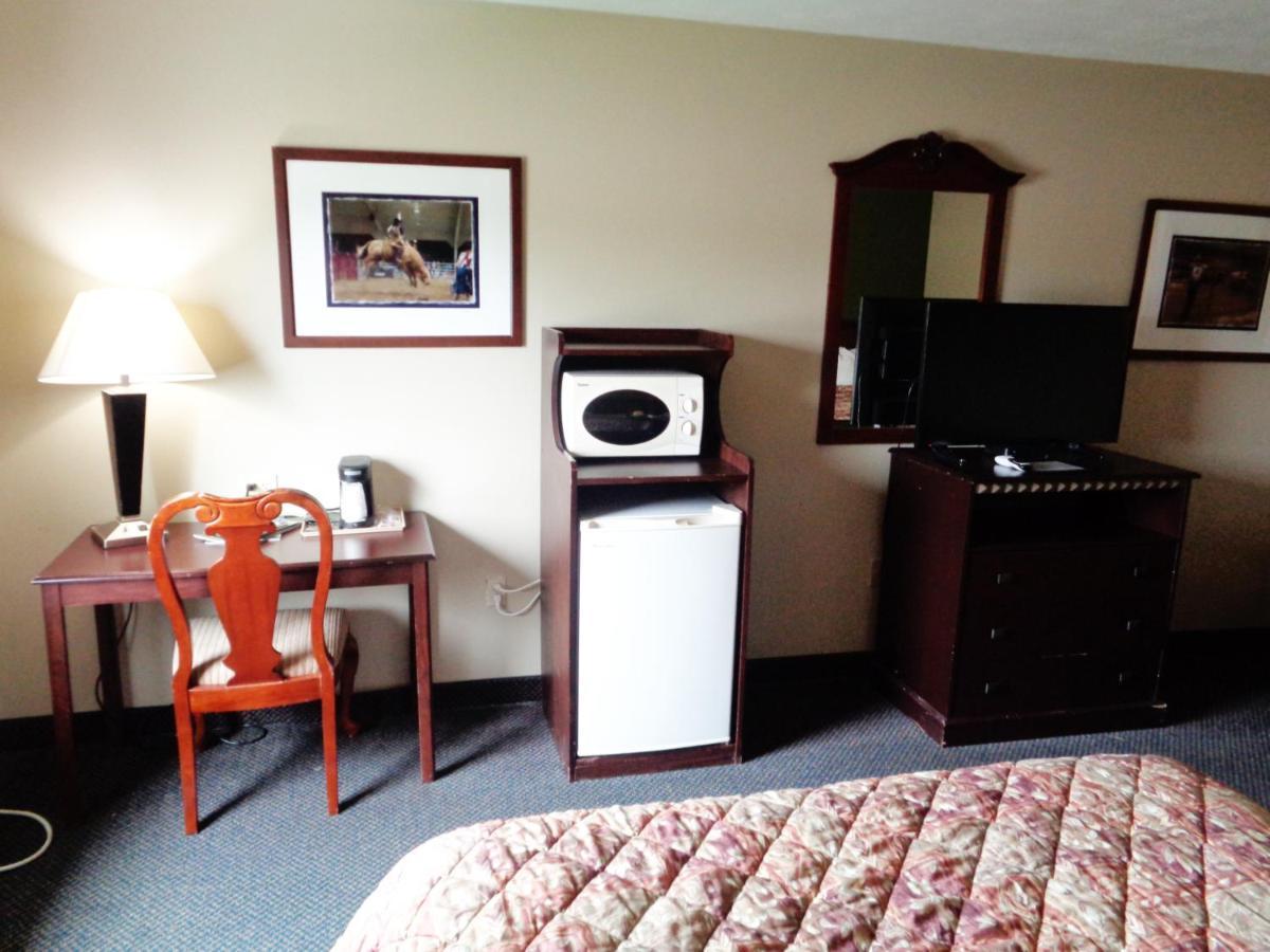 Fairgrounds Inn Du Quoin المظهر الخارجي الصورة