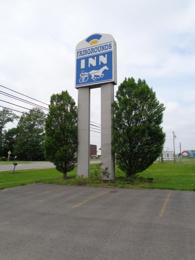 Fairgrounds Inn Du Quoin المظهر الخارجي الصورة