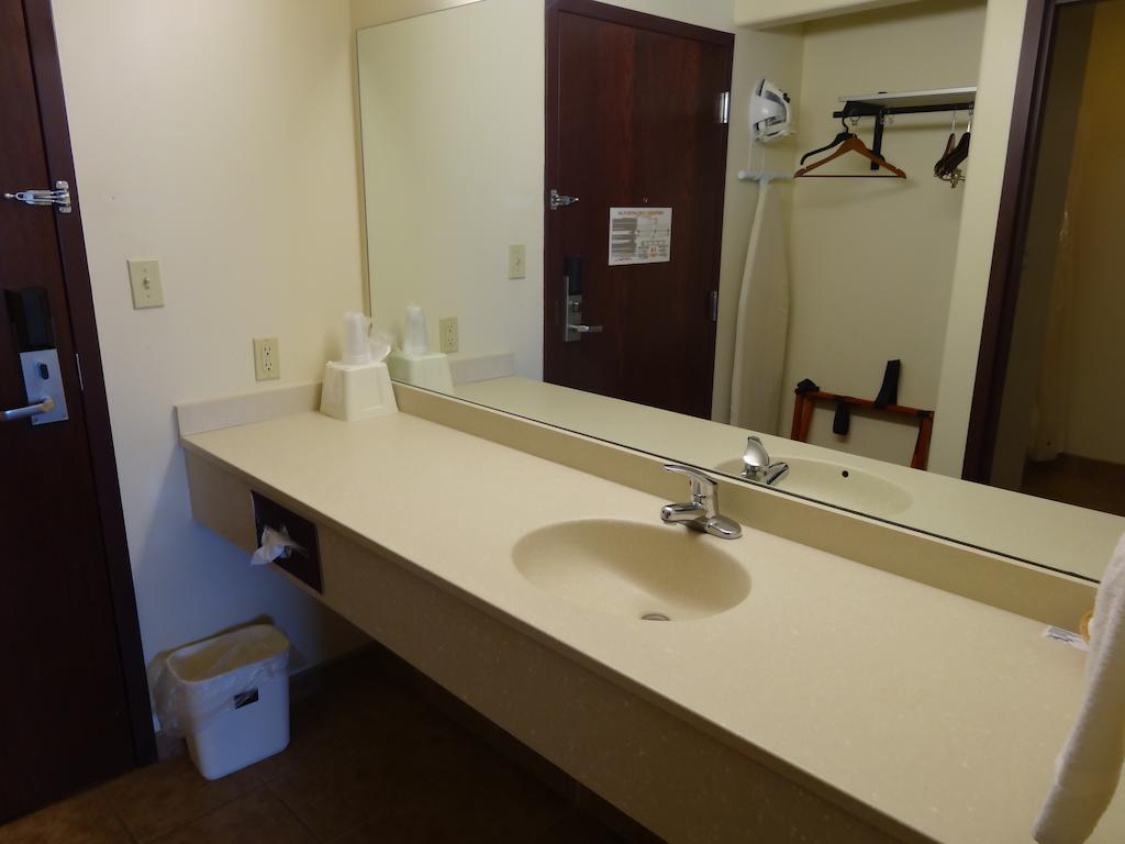 Fairgrounds Inn Du Quoin الغرفة الصورة