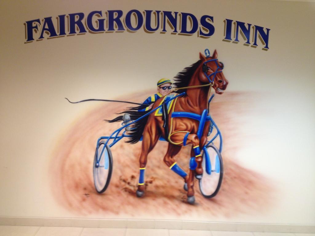 Fairgrounds Inn Du Quoin المظهر الخارجي الصورة